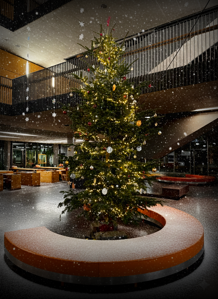 Tannenbaum im Eingang der PRS